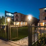 Akroyiali Hotell 2*