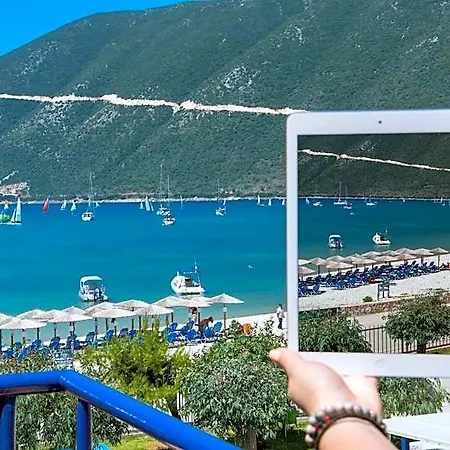 Hotel Akroyiali