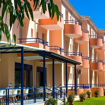 Hotel Akroyiali 2*