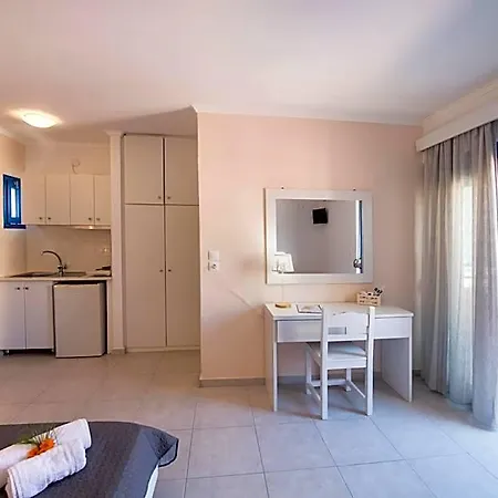 Akroyiali Hotel