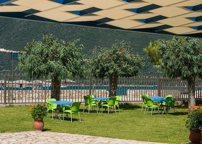 Akroyiali 2* Vasiliki (Lefkada)