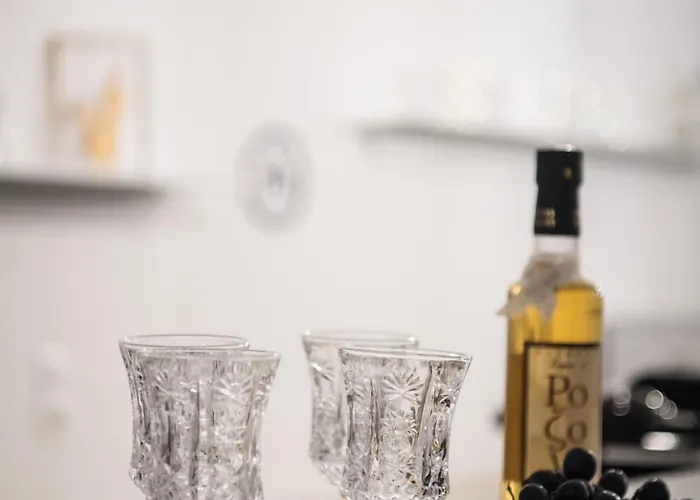 Akroyiali 2* Vasiliki (Lefkada)