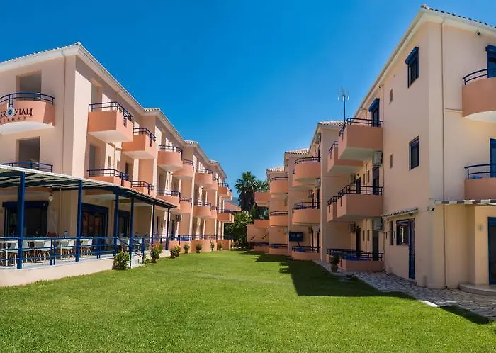 Akroyiali 2* Vasiliki (Lefkada)